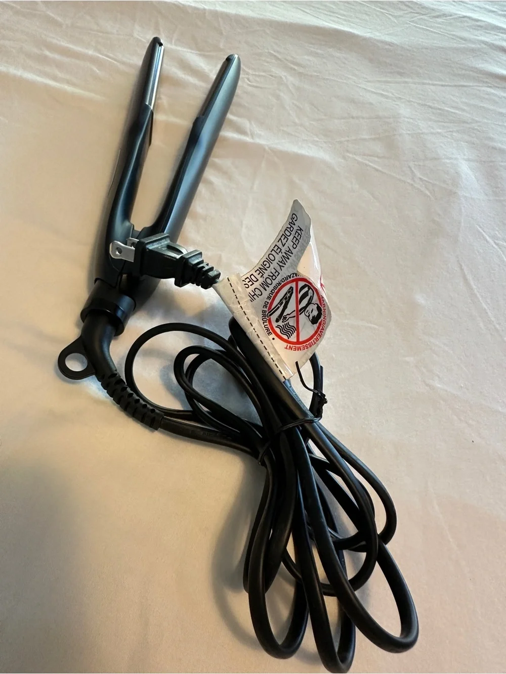 GEM Glamour Energy Magic Hair Straightener – Like New ✨